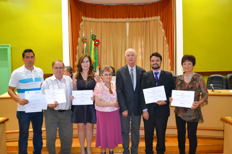 Empossados novos conselheiros tutelares